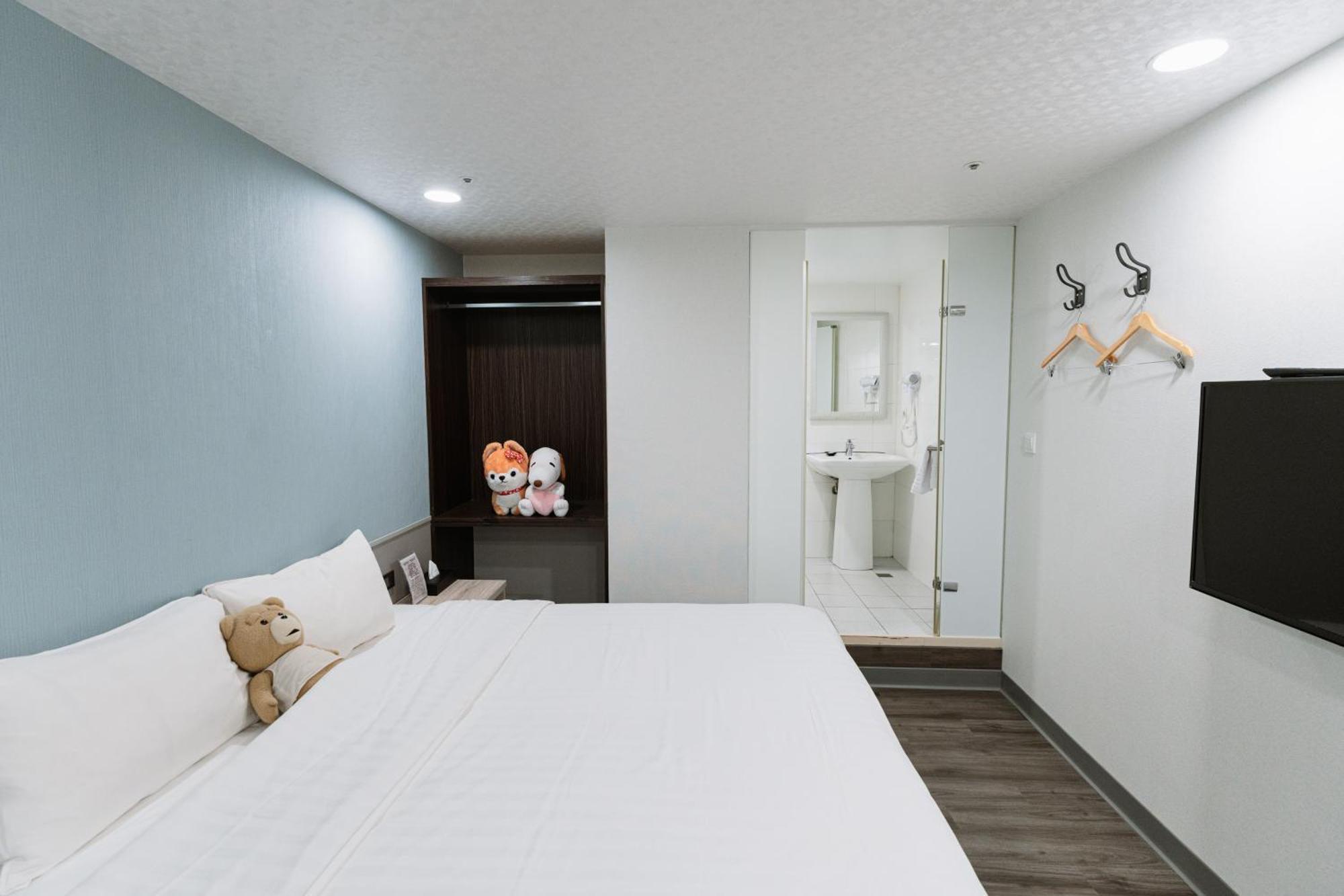 歐法行旅 O Fun Hotel Tajpej Buitenkant foto