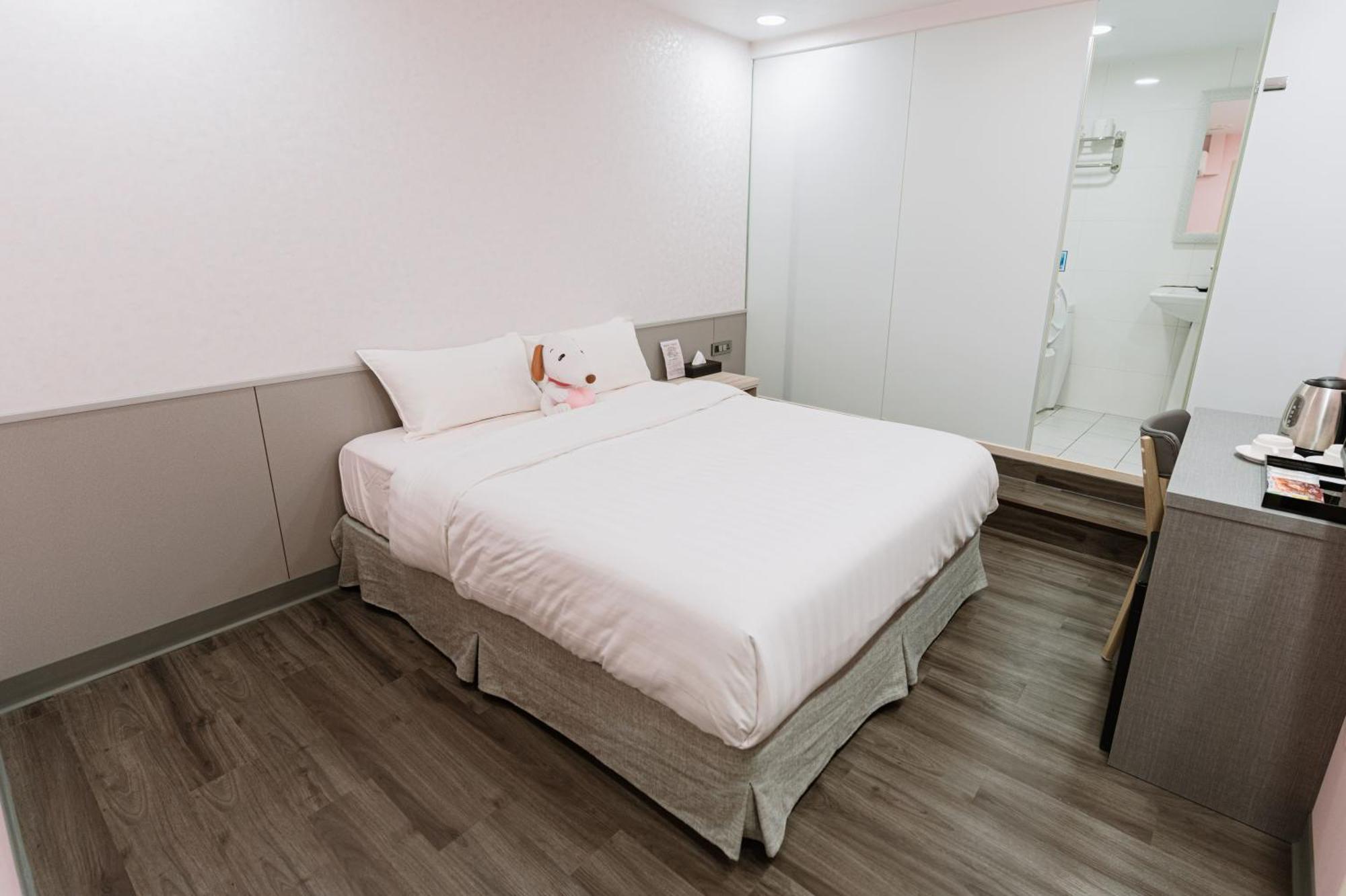 歐法行旅 O Fun Hotel Tajpej Buitenkant foto