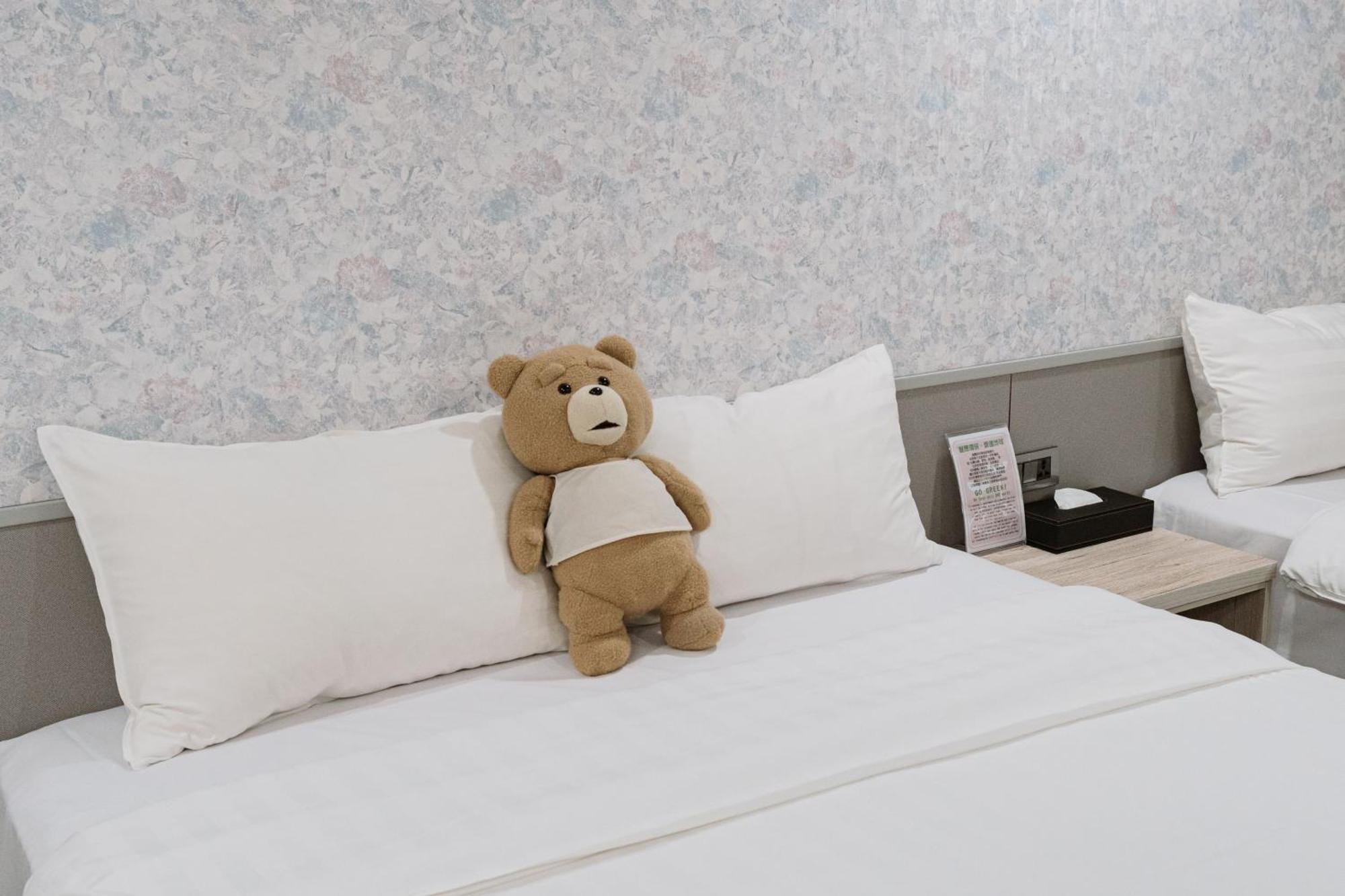 歐法行旅 O Fun Hotel Tajpej Buitenkant foto