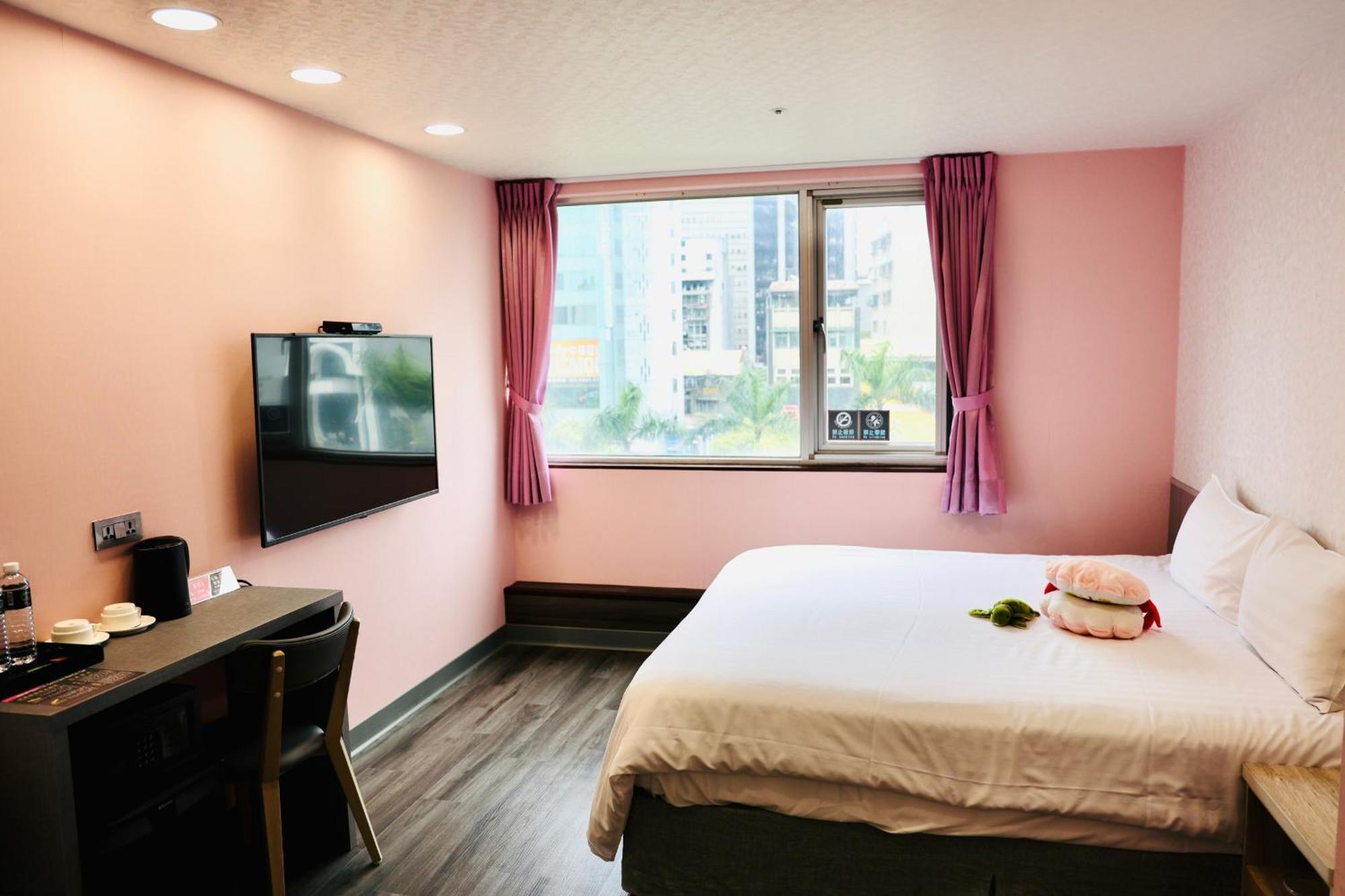 歐法行旅 O Fun Hotel Tajpej Buitenkant foto